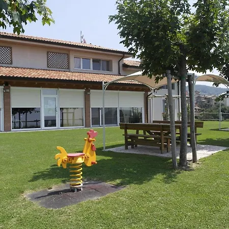 Fattoria Monte Baldo Vista Farm stay *