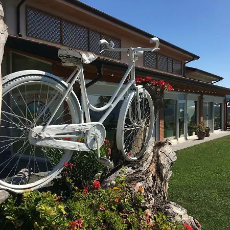 Fattoria Monte Baldo Vista Farm stay *